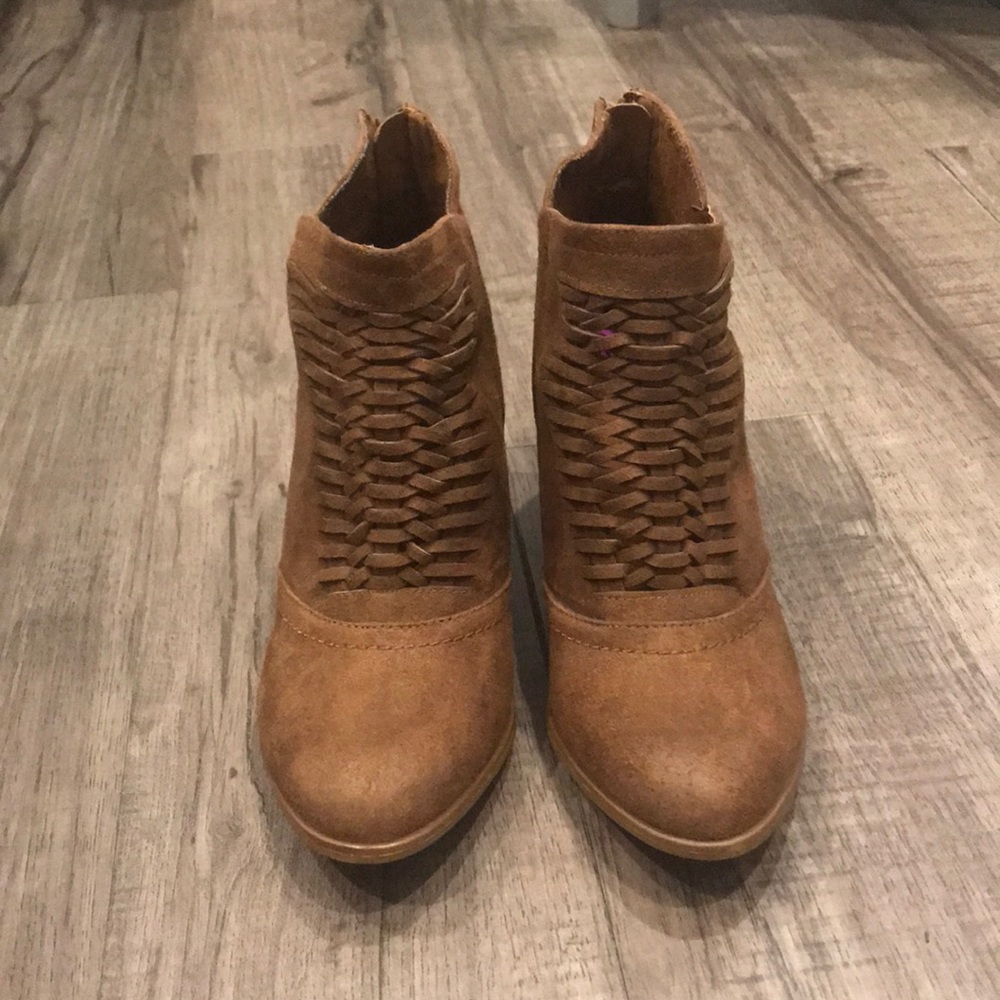 Boots / booties